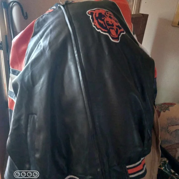 Official NFL Leather Chicago Bulls Coat - Picture 2 of 2